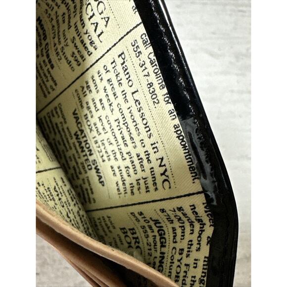 Kate Spade New York Black/Tan Patent Leather Coins & Card Holder Case Wallet - Picture 3 of 4